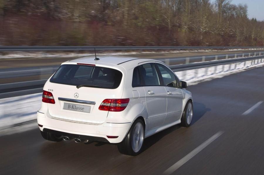  Mercedes-Benz B55 AMG Concept 2010 года  (фото 14 из 46)